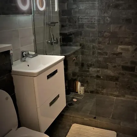 City Center- Huge Private Room *