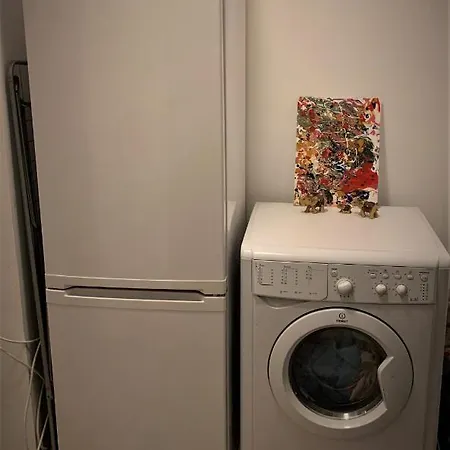 City Center- Huge Private Room Bucharest